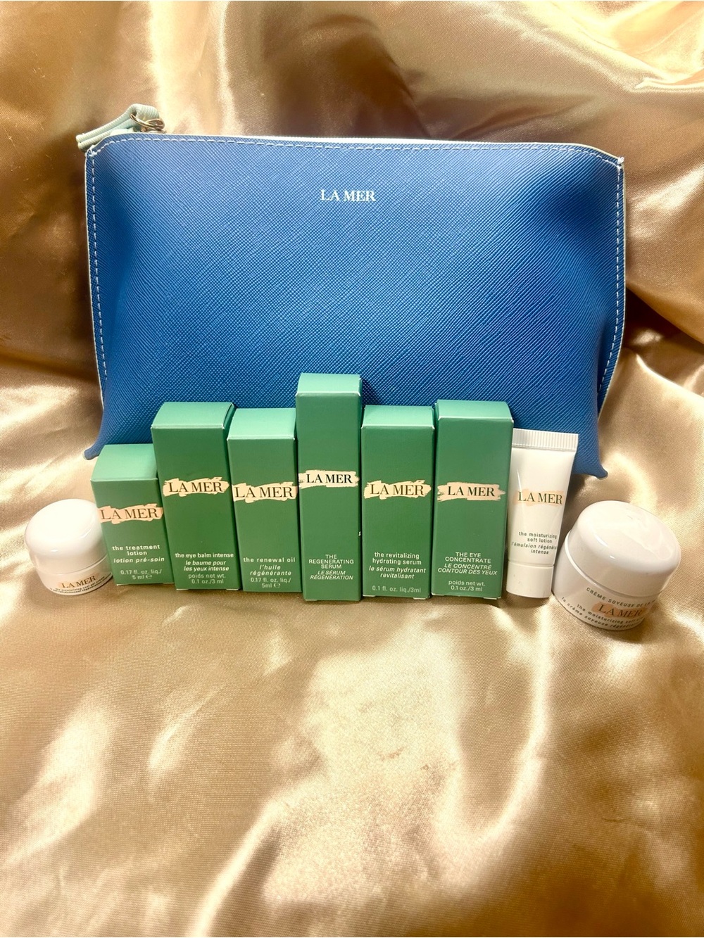 La Mer Luxury Skincare Deluxe Sample Set 9 Pc + Cosmetic Bag